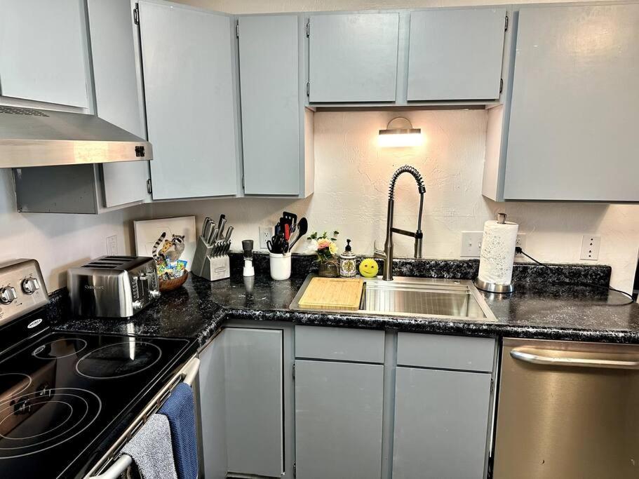 Comfortable 2Br Apt Central فيربانكس المظهر الخارجي الصورة